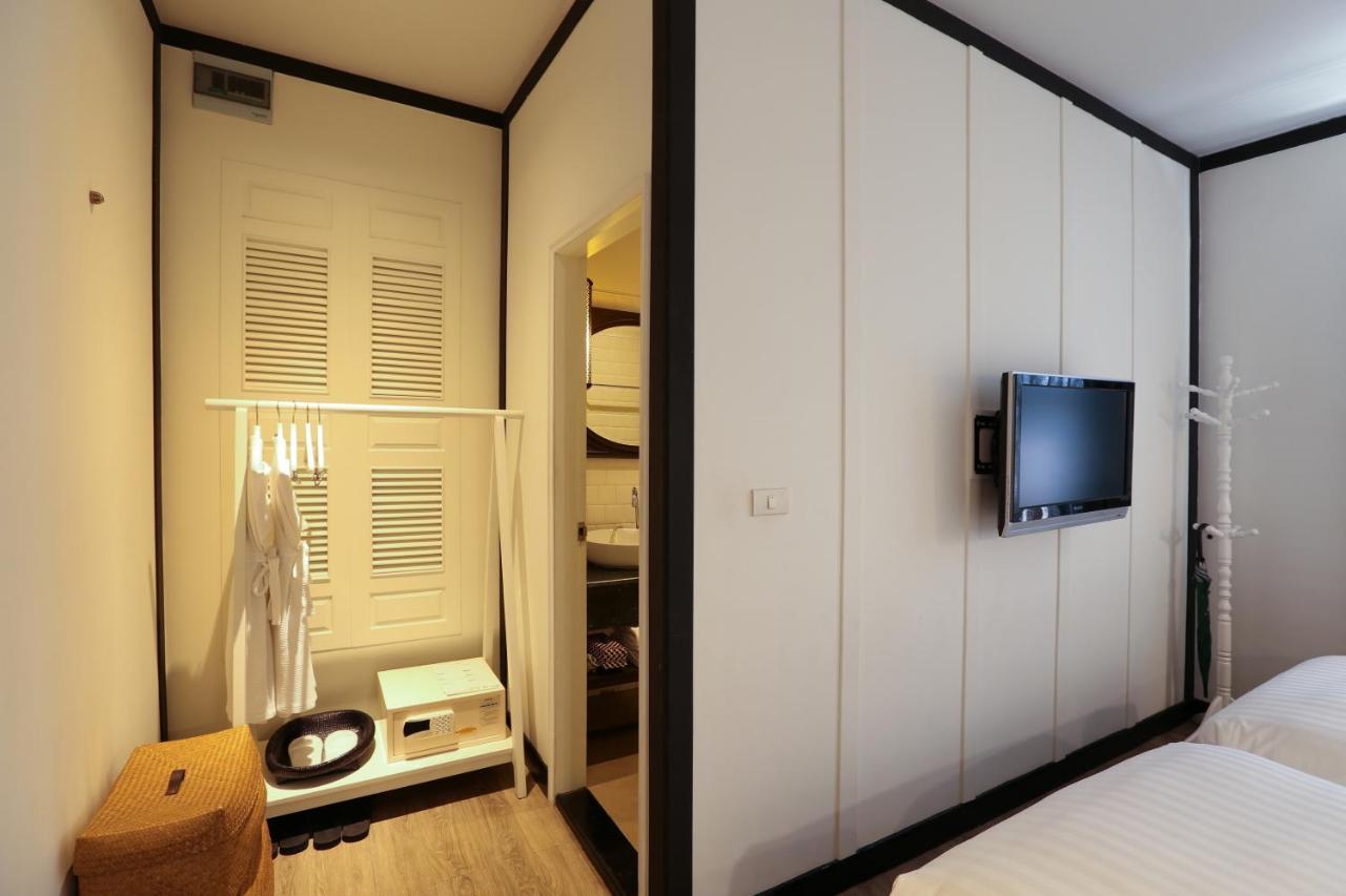 The Raweekanlaya Bangkok Exterior foto A room at the hotel